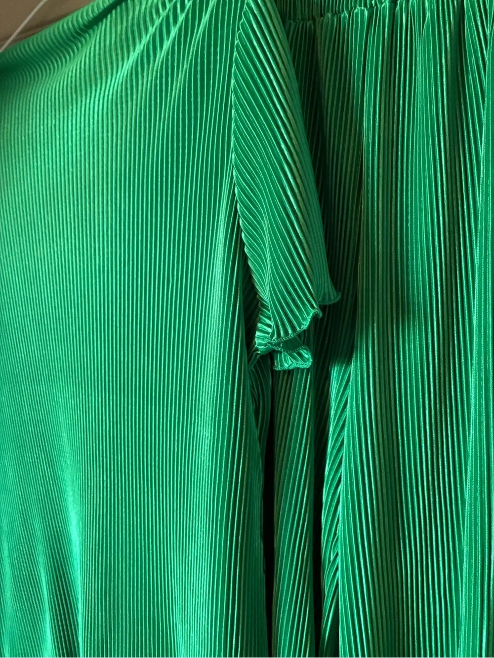 Dressed in LALA Green Metallic Matching Set - Picture 2 of 4